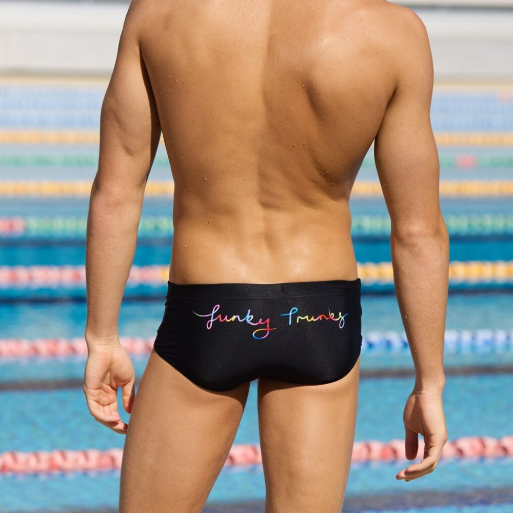 Pride Alive men's trunk (2)